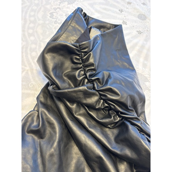 Wilfred Women's Size 2 Black Faux Leather Skirt Ruched Both Sides Zip Skirt - Picture 3 of 9